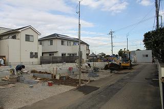 Local photos, including front road. Local (11 May 2013) Shooting