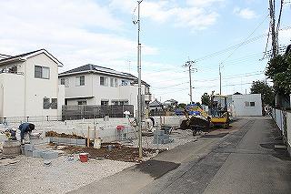 Local photos, including front road. Local (11 May 2013) Shooting