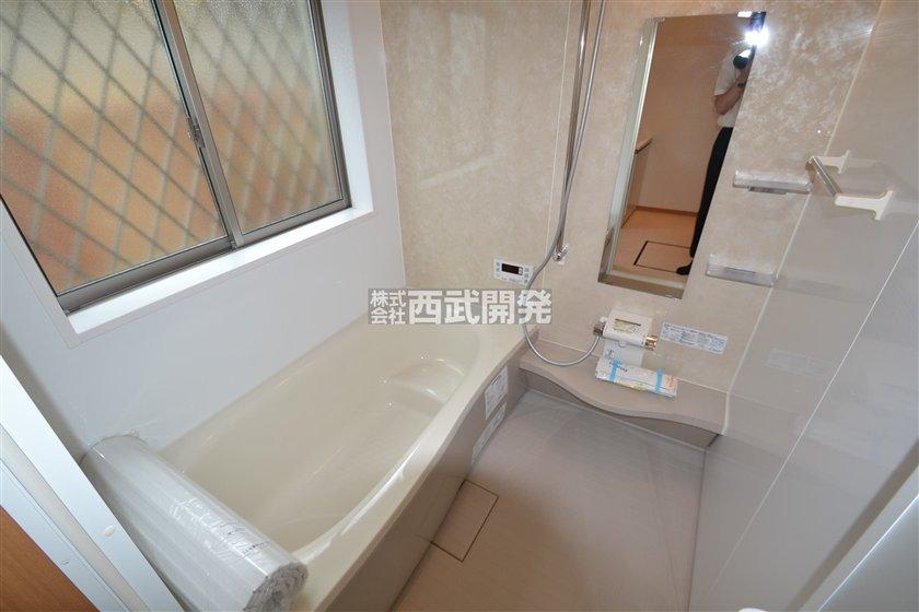 Bathroom. Indoor (July 2013) Shooting