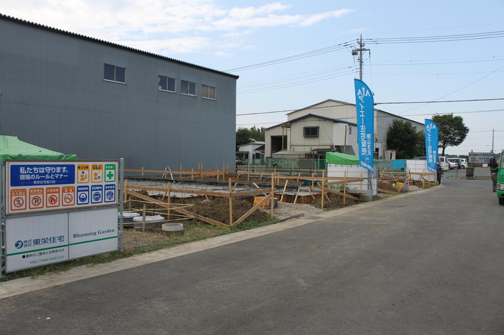 Local photos, including front road. Local (September 2013) Shooting