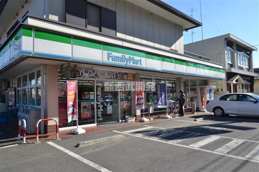 Convenience store. 220m to FamilyMart