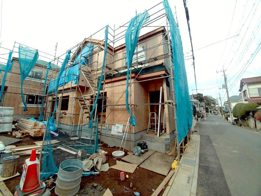 Local photos, including front road. C Building We offer the same use the finished model house of this property. Please feel free to contact us.