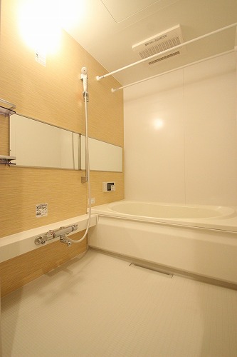 Bath. Apamanshop Tsurugashima shop TEL: 049-233-7511