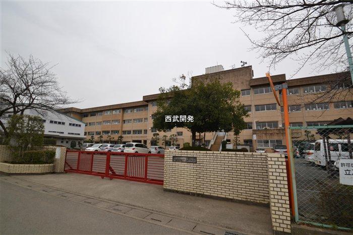 Junior high school. 1000m to sand junior high school