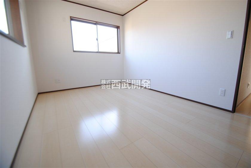 Non-living room. Indoor (10 May 2013) Shooting