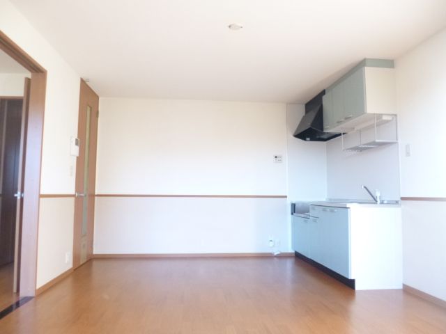 Living and room. Spacious 10 Pledge ☆