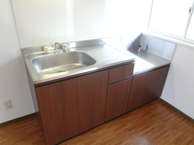 Kitchen. Two-burner gas stove installation Allowed