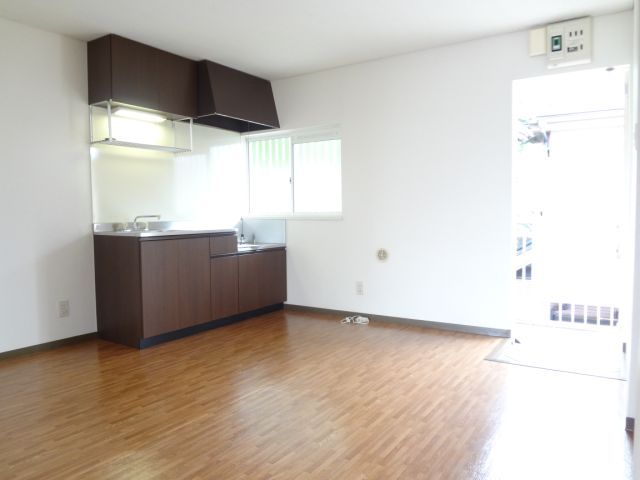 Living and room. Spacious dining kitchen