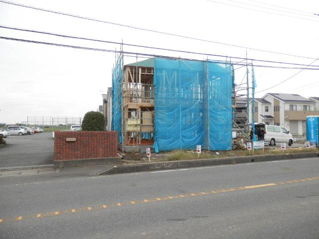 Local appearance photo. Local (10 May 2013) Shooting