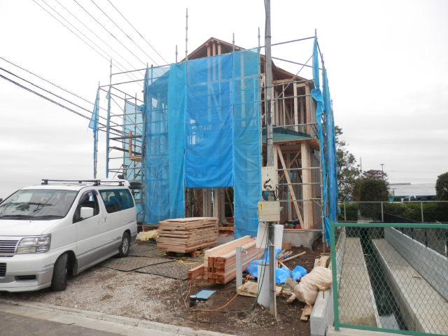 Local appearance photo. Local (10 May 2013) Shooting