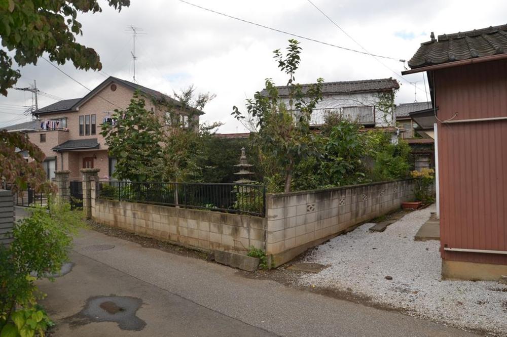 Local photos, including front road