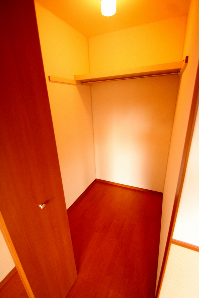 Receipt. ☆ Walk-in closet ☆