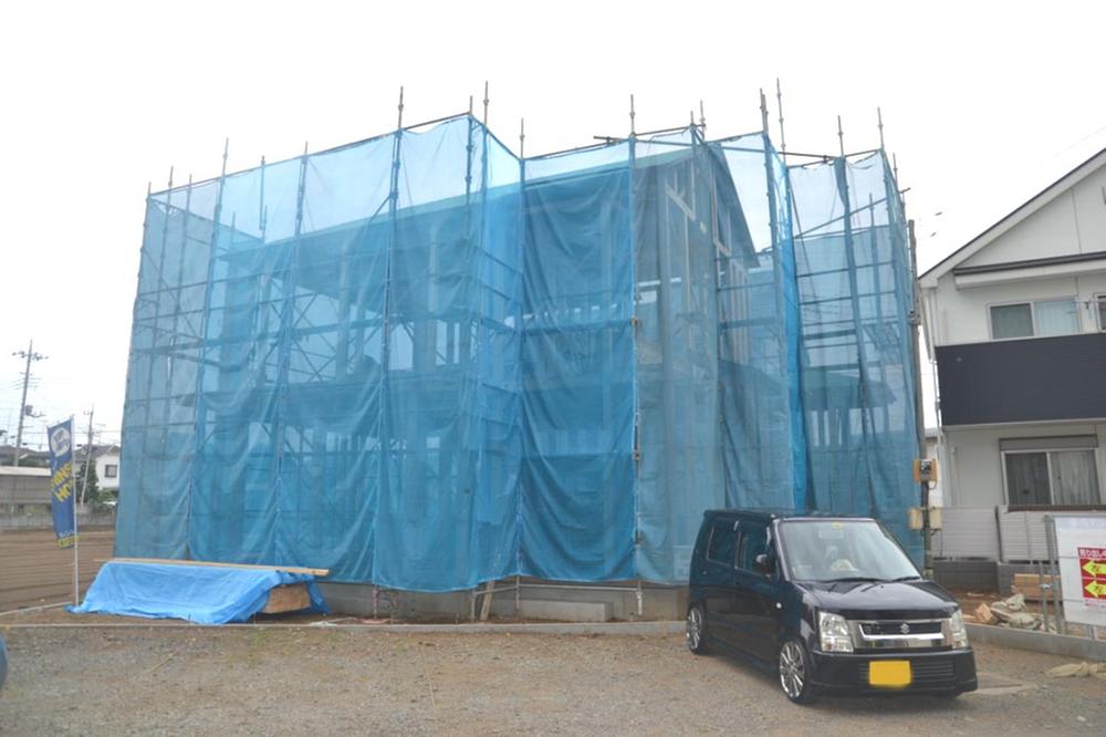 Local photos, including front road. Local (August 2013) Shooting