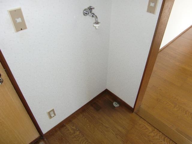 Other. Washing machine Storage