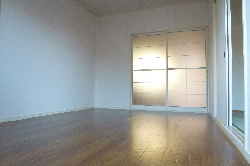 Other room space. Living 6 Pledge