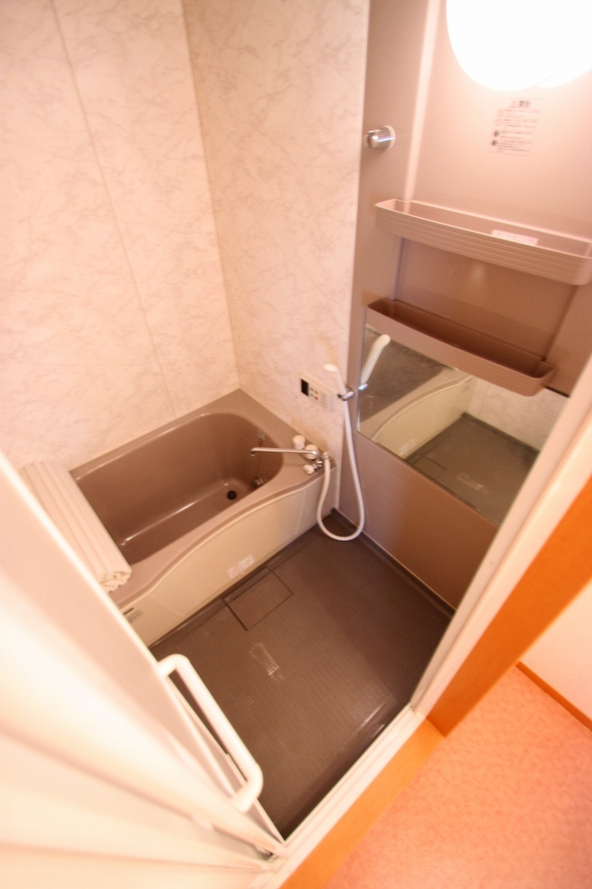 Bath.  ☆ 303, Room of the room photo