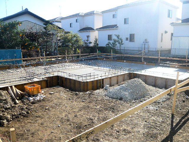 Local appearance photo. 12 / 12 shooting Currently in foundation work March is scheduled to be completed.