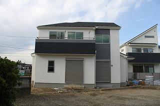 Local appearance photo. Local (11 May 2013) Shooting