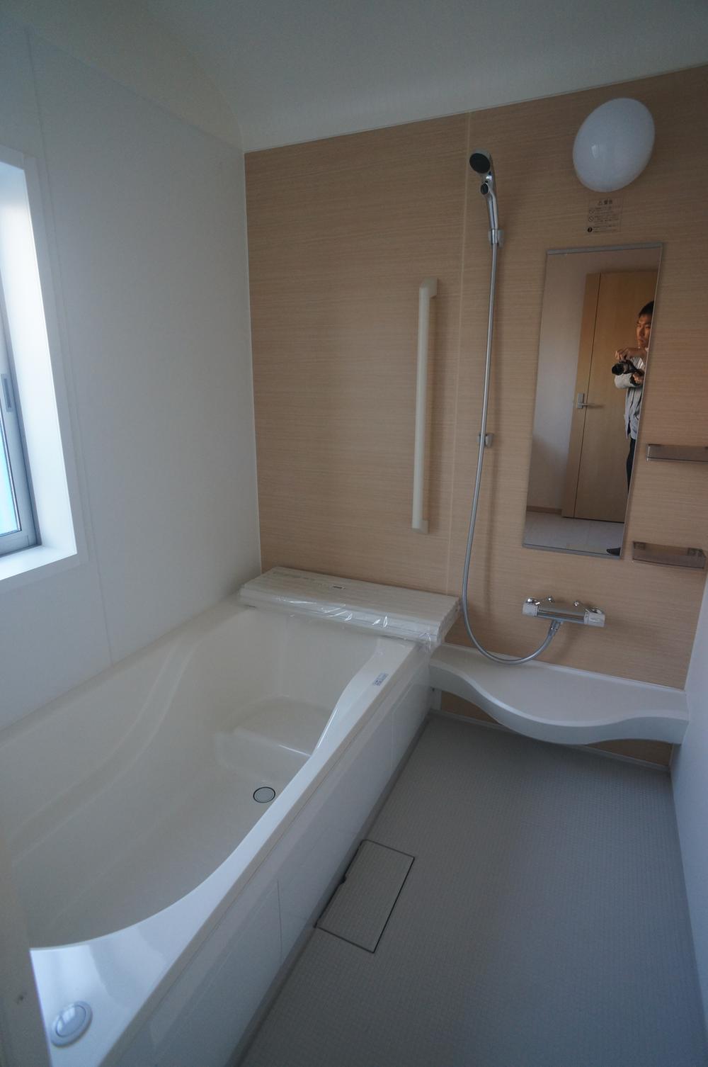 Bathroom. Indoor (11 May 2013) Shooting