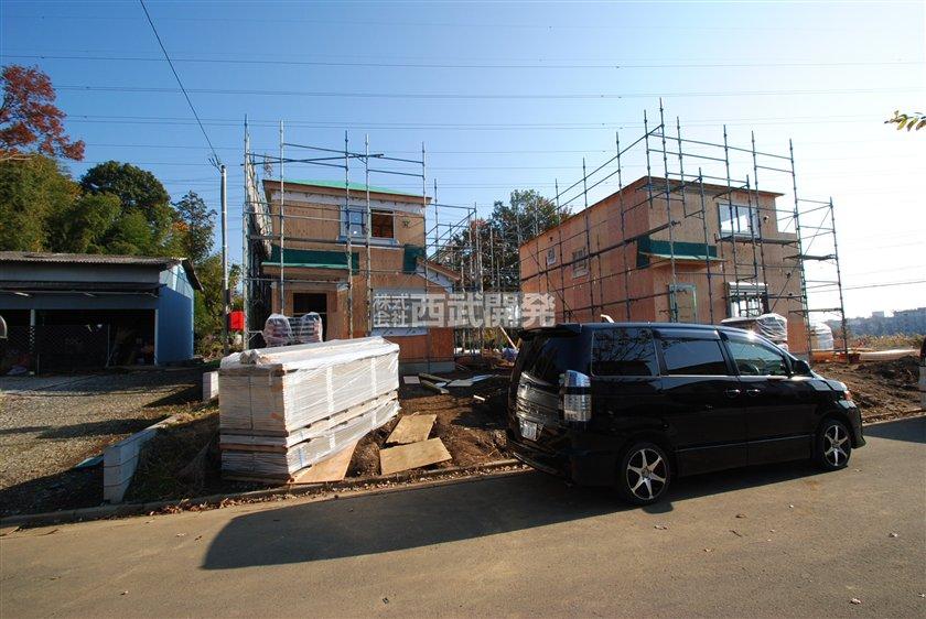 Local photos, including front road. Local (12 May 2013) Shooting