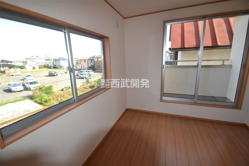 Non-living room. Indoor (10 May 2013) Shooting