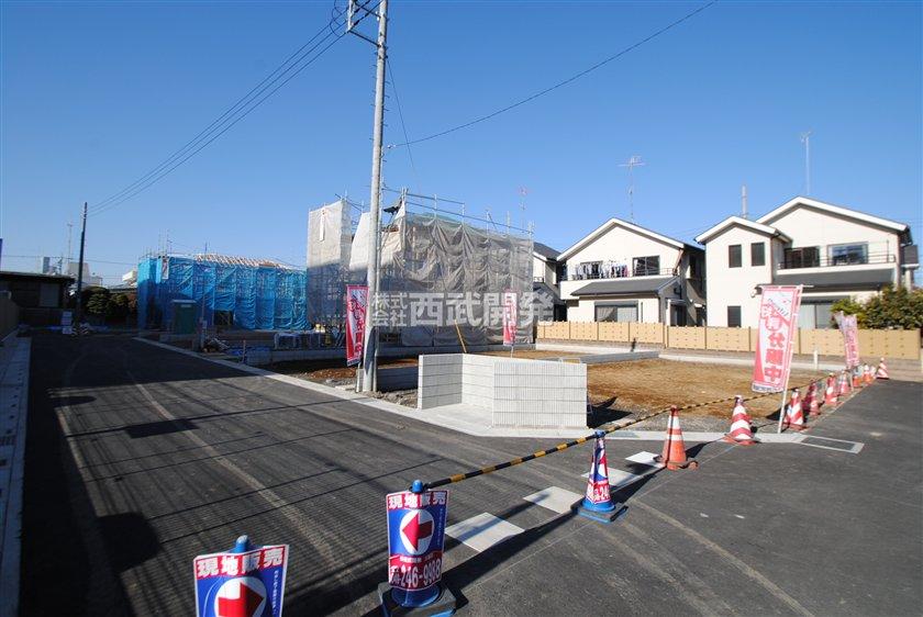 Local photos, including front road. Overall Local (January 2014) Shooting