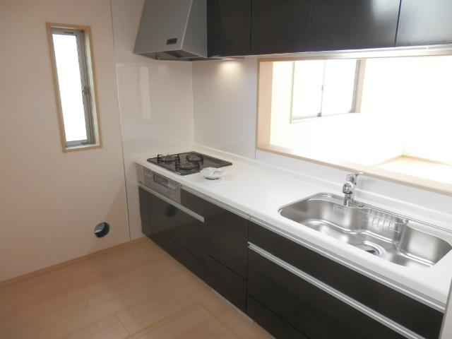 Same specifications photo (kitchen). Same specifications