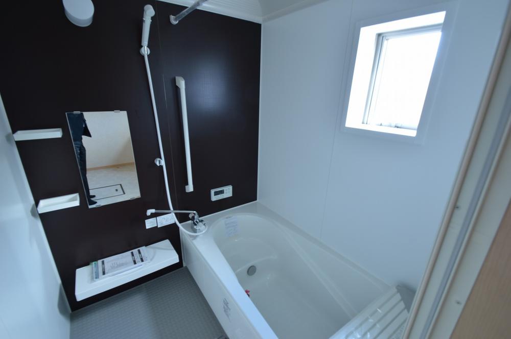 Bathroom. Indoor (12 May 2013) Shooting