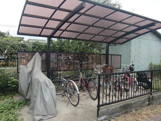 Other common areas. Bicycle-parking space