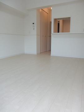 Living and room. Western-style (inverted type)