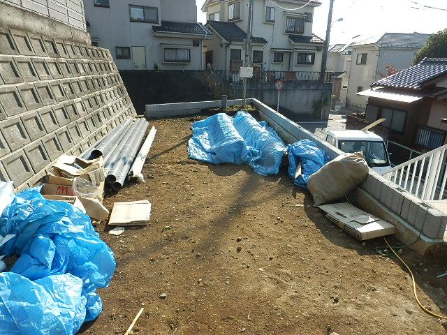 Local appearance photo. Local (12 May 2013) Shooting