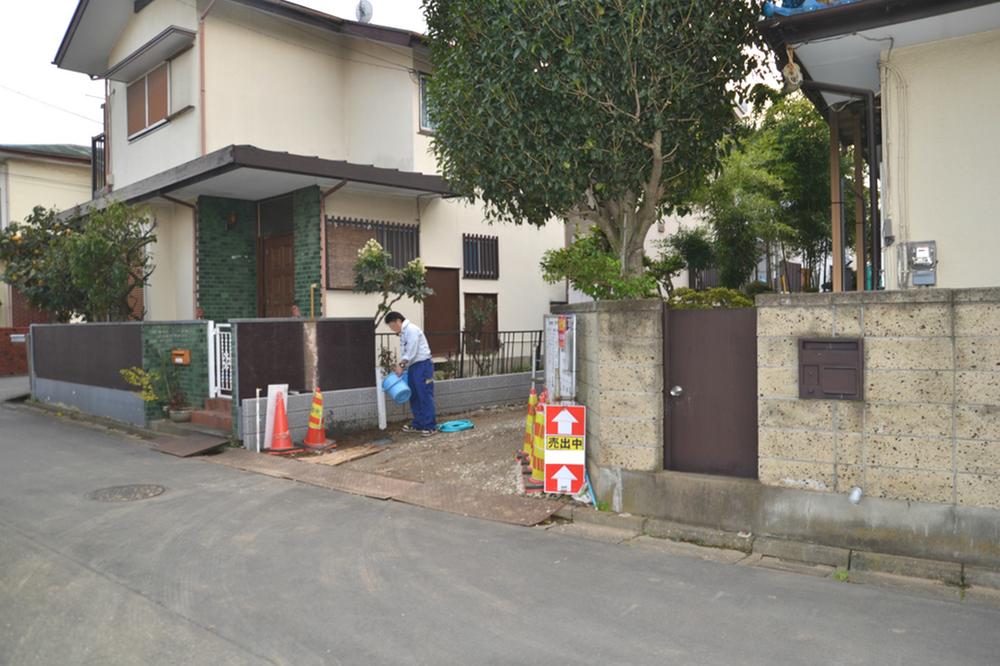 Local photos, including front road