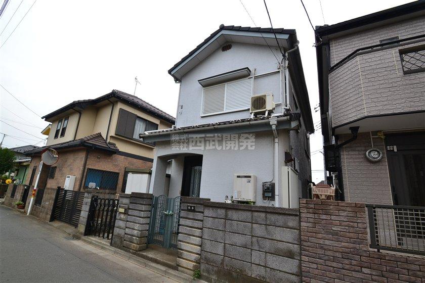 Local photos, including front road. Local (June 2013) Shooting