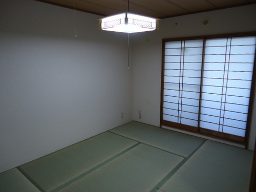 Other room space. Japanese-style room (approximately 6.0 tatami mats)