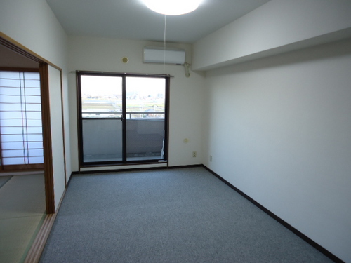 Living and room. Living-dining