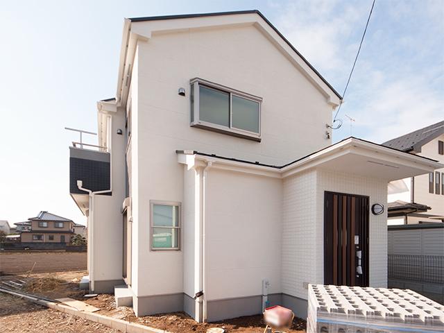 Local appearance photo. Local (11 May 2013) Shooting