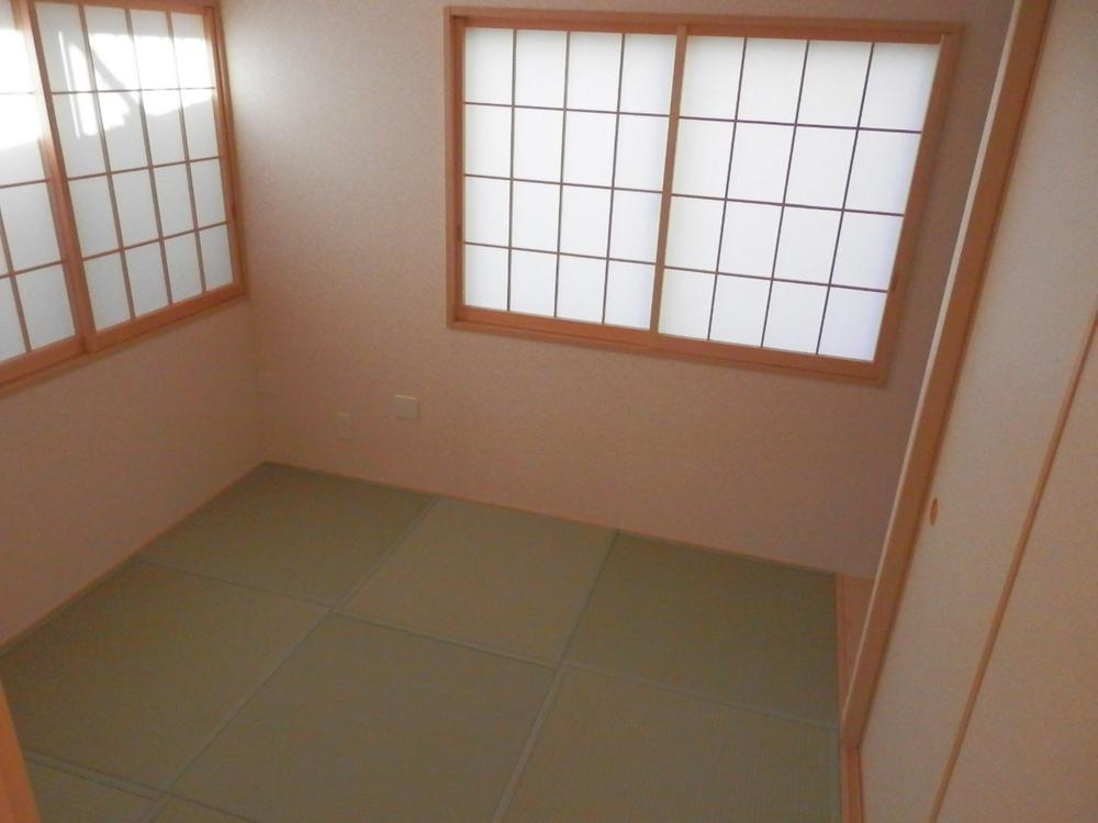 Non-living room. Local (12 May 2013) Shooting