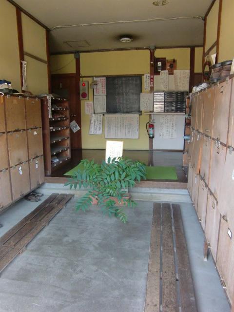 Entrance. Common entrance