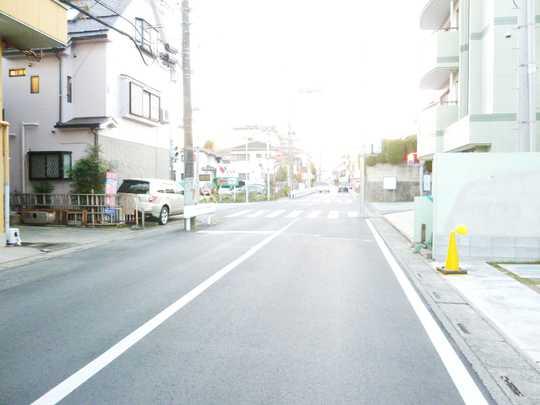 Local photos, including front road. Frontal road