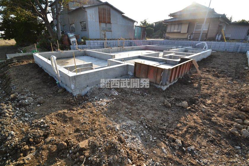 Local appearance photo. Local (11 May 2013) Shooting