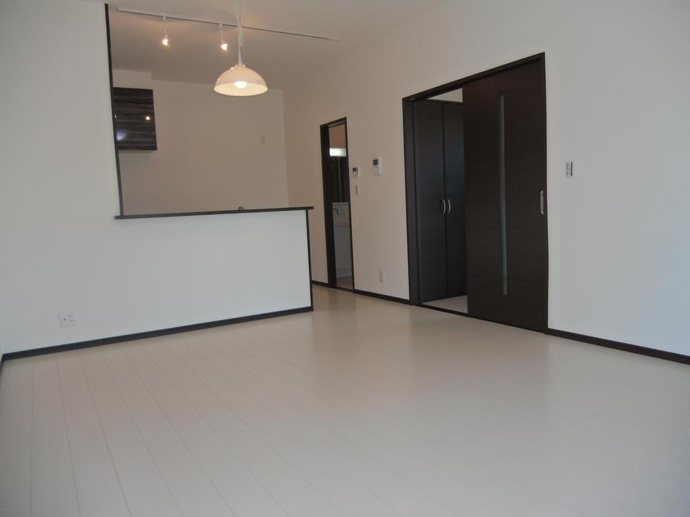 Building plan example (introspection photo). Building plan example Living: floor plan can be freely. Wallpaper and floor color, Joinery (door) also can choose various ways you.