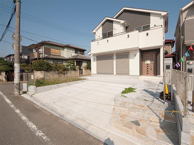 Local appearance photo. Local (10 May 2013) Shooting