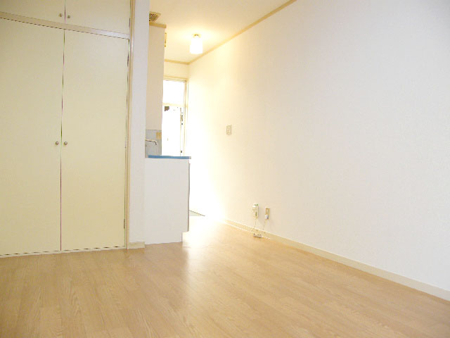 Other room space. Western style room Storage Yes