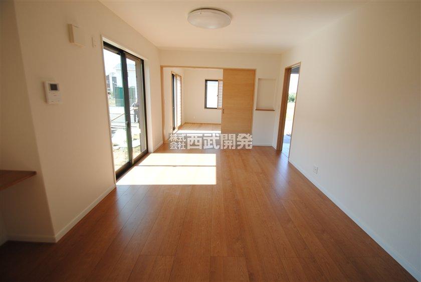 Living. Indoor (10 May 2013) Shooting