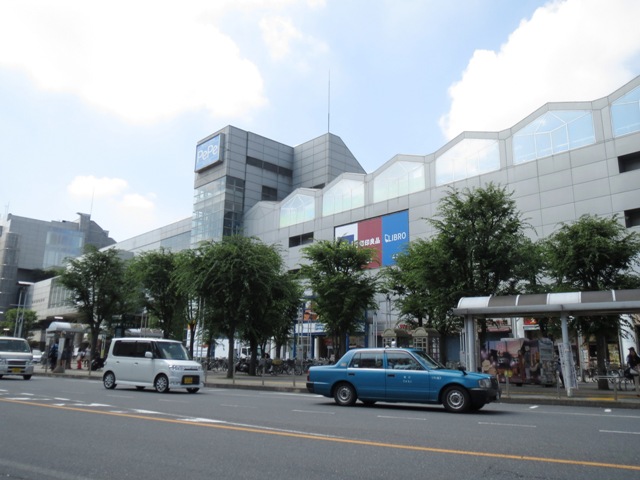 Shopping centre. 798m until the Seibu Honkawagoe Pepe (shopping center)