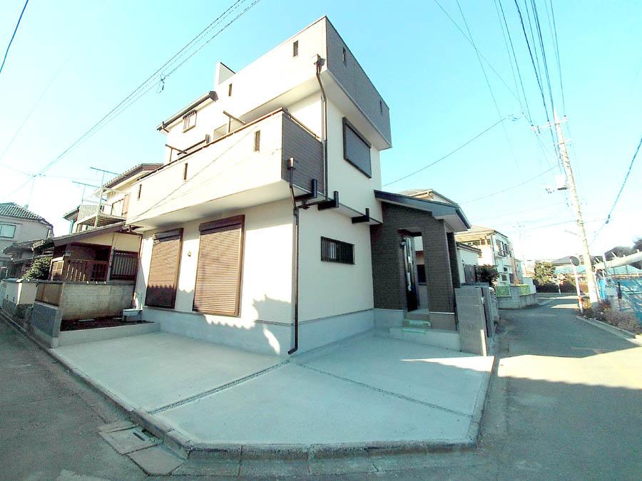 Local photos, including front road. Was building completed. Such as the actual image from per yang, We have to wait all the time so you can see directly.