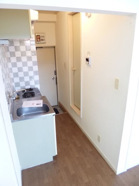 Kitchen. There are also firmly refrigerator space.
