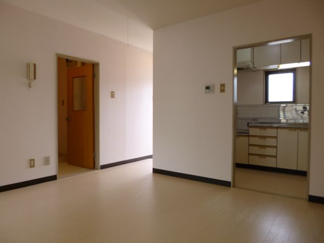 Kitchen. Since the kitchen is also a spacious, Cuisine is will be fun