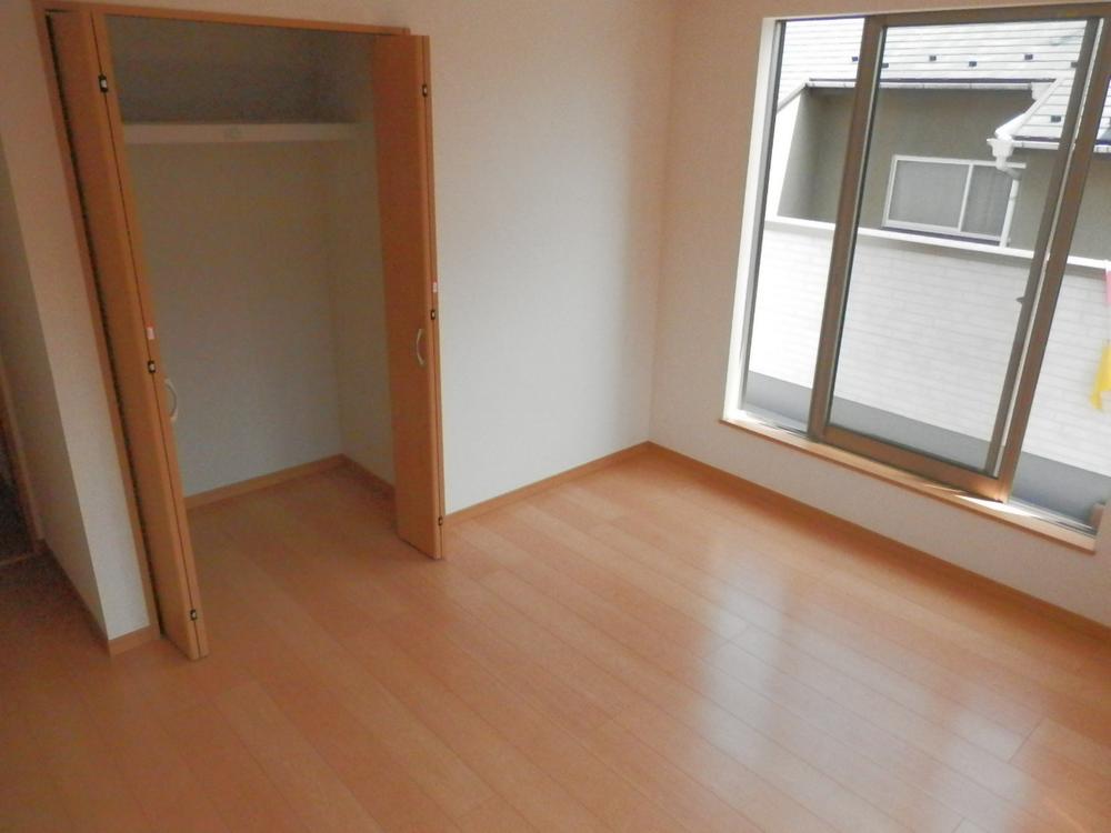 Non-living room. Indoor (September 2013) Shooting