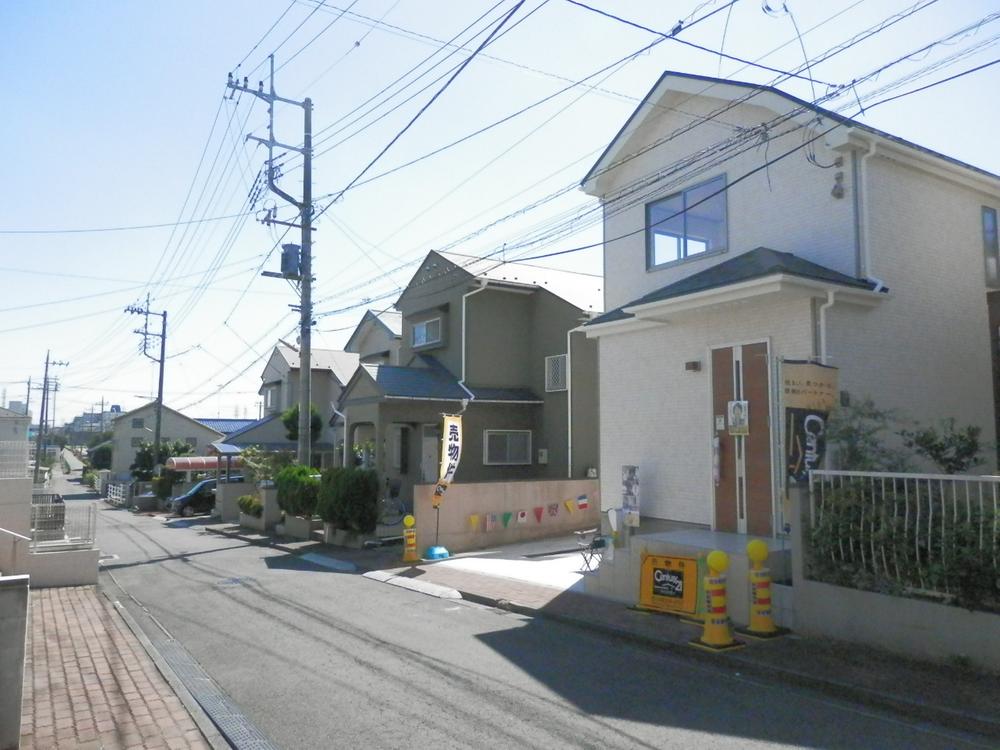 Local photos, including front road. Local (September 2013) Shooting